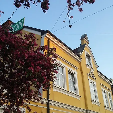 伊丽莎白膳食公寓 招待所 3*